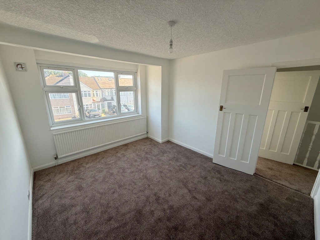 Lot: 209 - HOUSE FOR IMPROVEMENT - Bedroom with window to front aspect